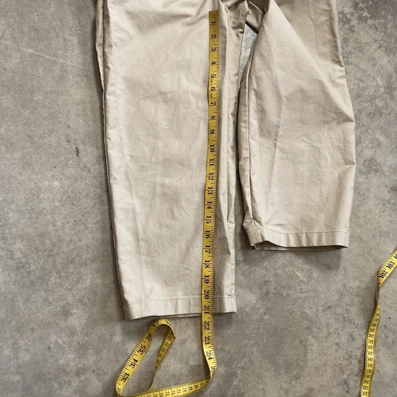 Ann Taylor Pants Womens Size 4 Tan Lindsay Crop Ankle Chino Mid Rise‎ Buttons - Picture 4 of 9